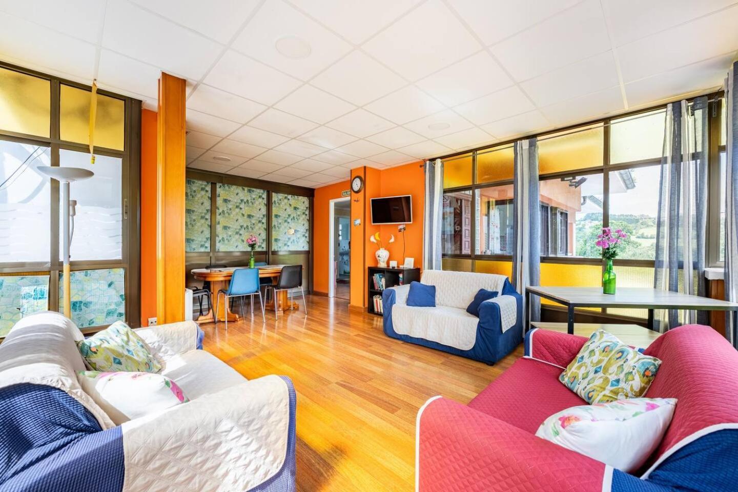 Family House Gijon Villa Eksteriør bilde
